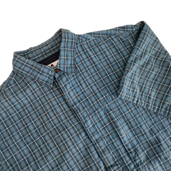 WOOLRICH Plaid Short Sleeve Button-Up Shirt - Large - Picture 2 of 14